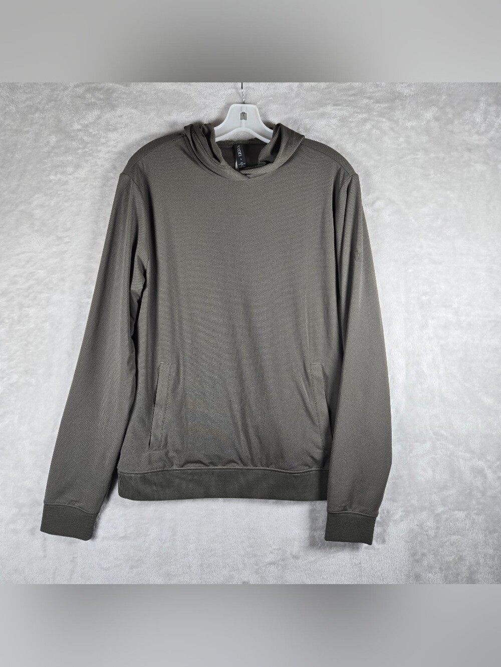 Vuori Double Mesh Hoodie Mens Size S Small Dark Gray Brown Pullover Athletic